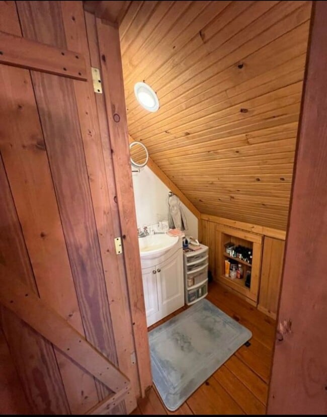 Building Photo - 3 bedroom 1.5 bath Cabin in the woods for ...