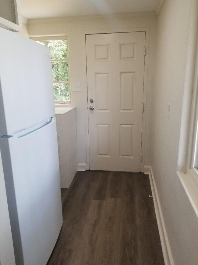 Building Photo - 1911 B Peachtree Street