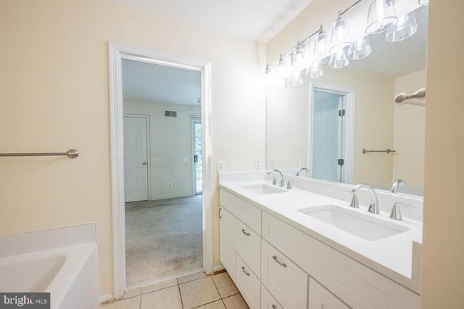 Building Photo - 5920 Terrapin Pl