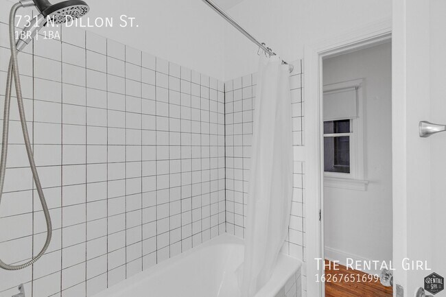 Building Photo - 731 N Dillon St