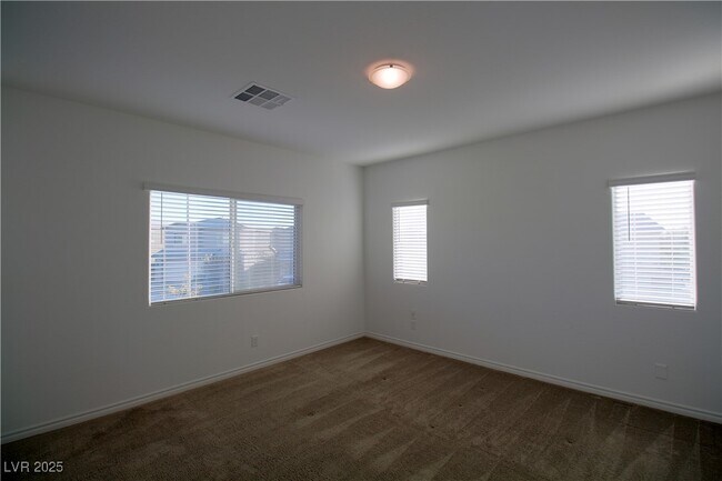 Building Photo - 7002 Calvert Cliffs St