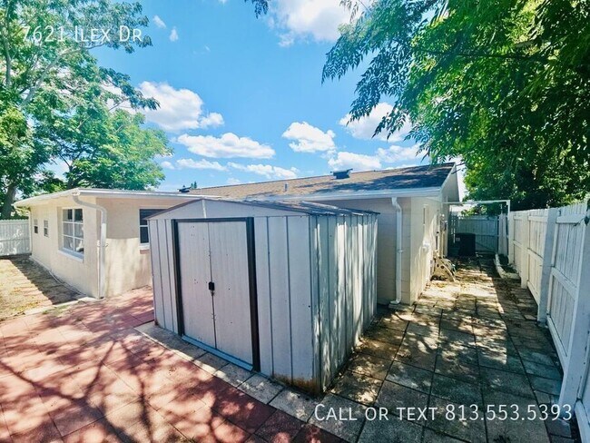 Building Photo - 7621 Ilex Dr
