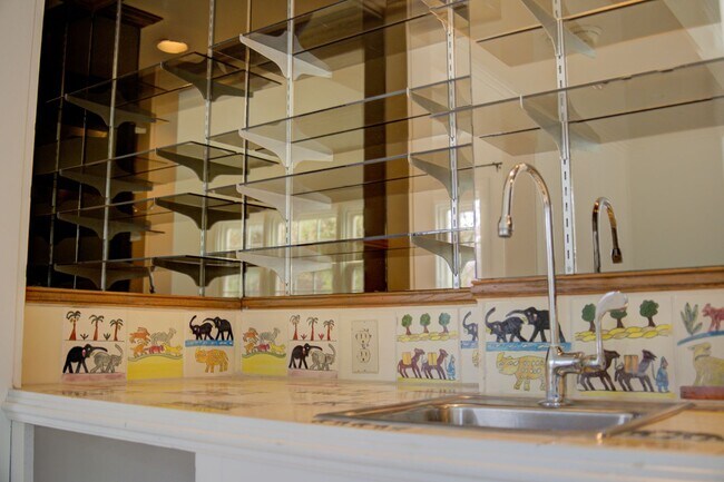 Building Photo - 3-bedroom, 2.5-bath home with mostly hardwood floors