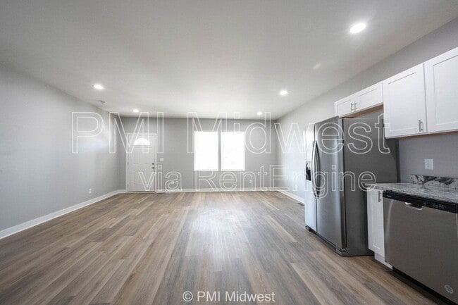 Primary Photo - 1817 Montcalm St
