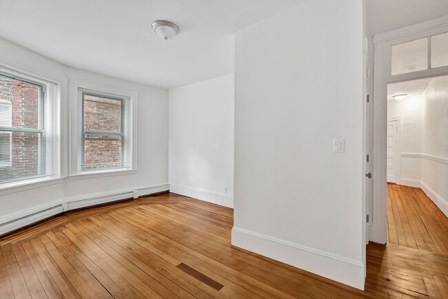 Building Photo - 864 Huntington Ave