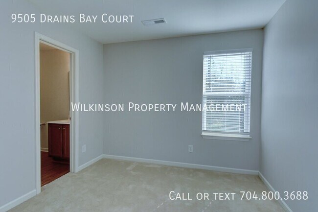 Building Photo - 9505 Drains Bay Ct