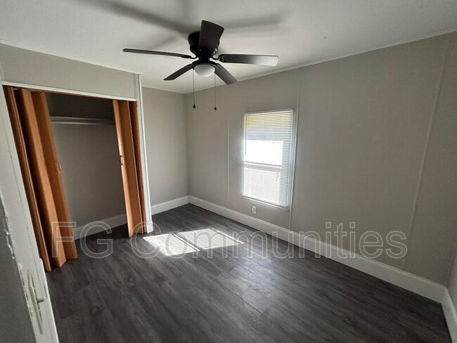 Building Photo - 109 Ray Cir