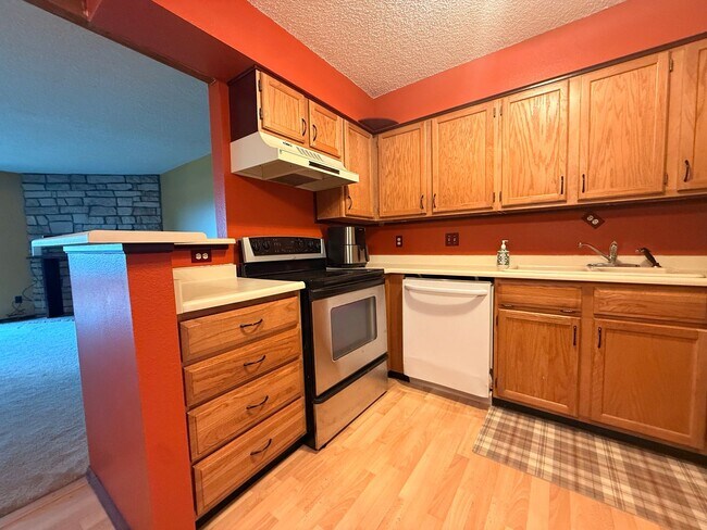 Building Photo - Green Mountain Condo with Scenic Views & Trail Access