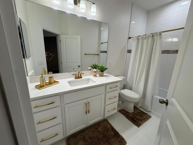 Building Photo - 16001 Grafton Wy