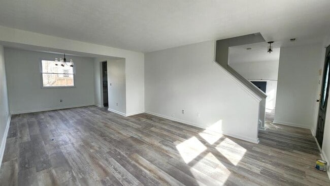 Building Photo - 259 Windsor Castle Dr