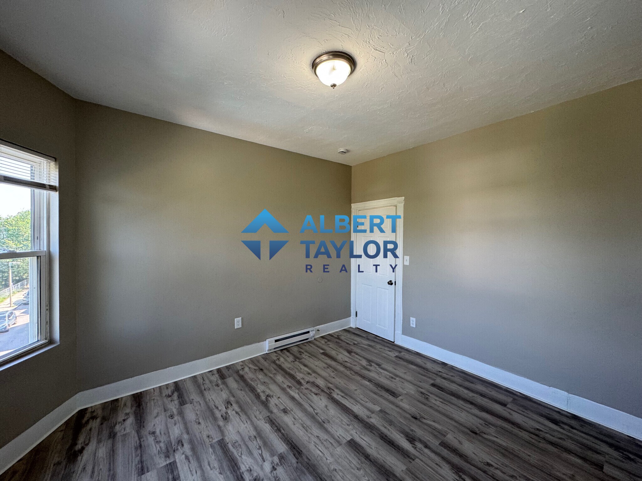Building Photo - 89 Intervale St