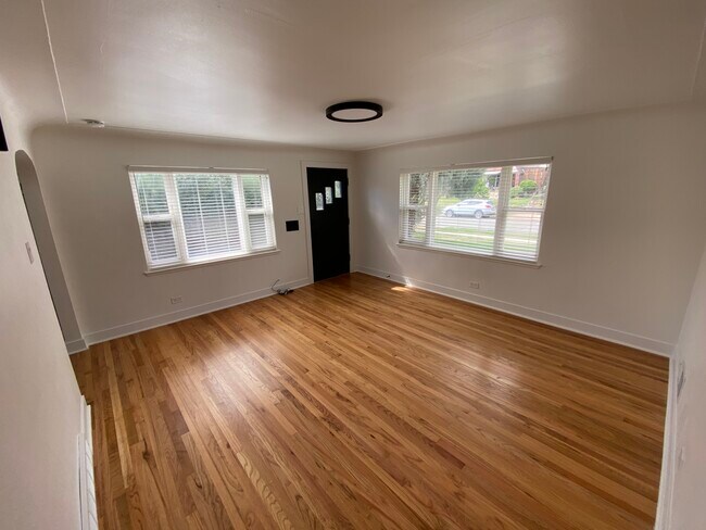 Living Room - 2212 Perry St