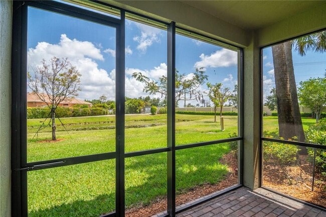 Building Photo - 126 Riverwalk Cir E