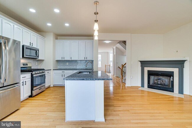 Building Photo - 4147 Presgraves Ct