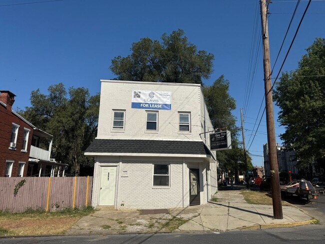 Primary Photo - 1740-1742 Walnut St