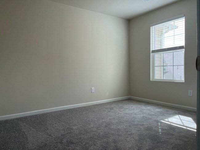 Building Photo - Brand New 3/3 Townhome Available Now!