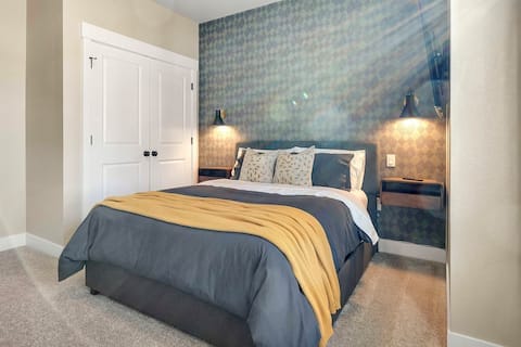 Building Photo - 285 High Point Dr