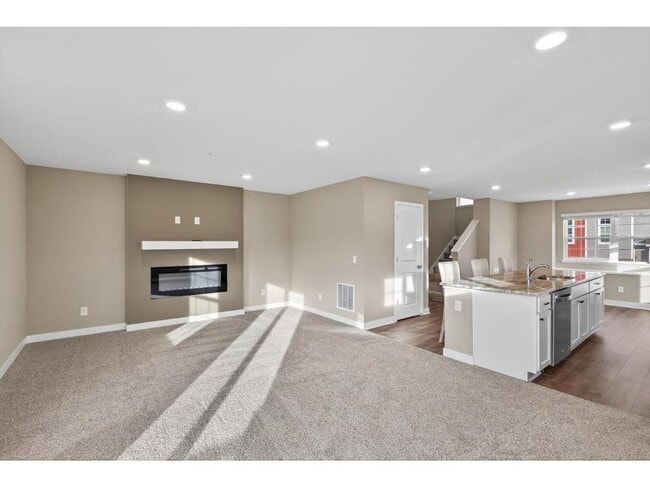 Building Photo - 6612 Hinterland Trl S