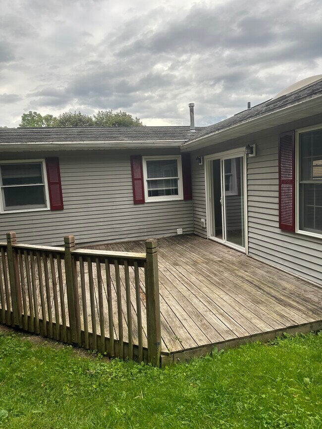 Building Photo - 1011 Hudson St