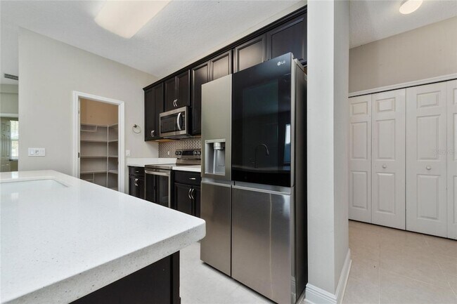 Building Photo - 3470 Sagebrush St