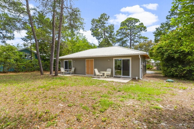 Building Photo - 133 Sunrise Cir