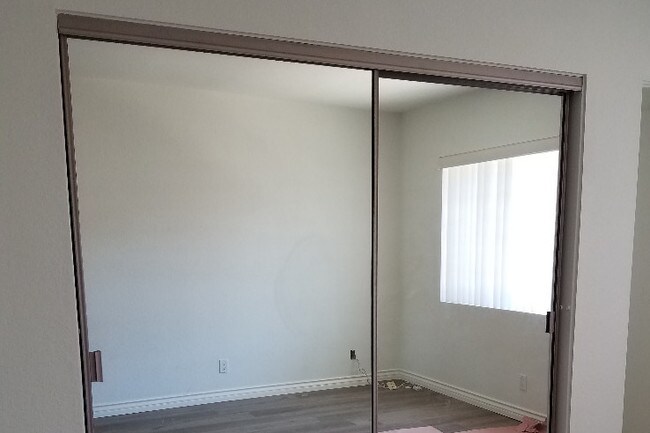 Guest room closet - 4541 Alla Rd