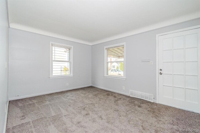 Building Photo - 8126 Standard St