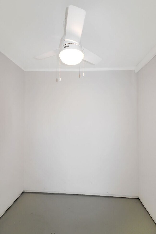 Building Photo - South Venice Annual Home for Rent