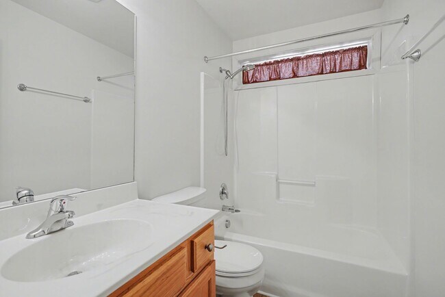 Building Photo - 3 Bedroom Home in Bainbridge