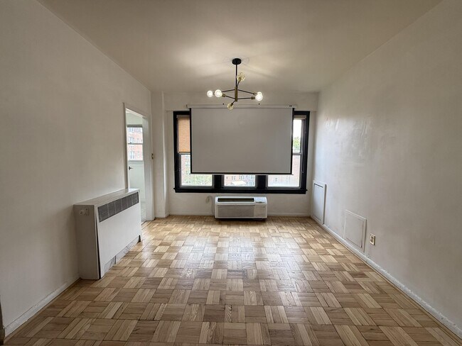 Building Photo - 2500 Q St NW