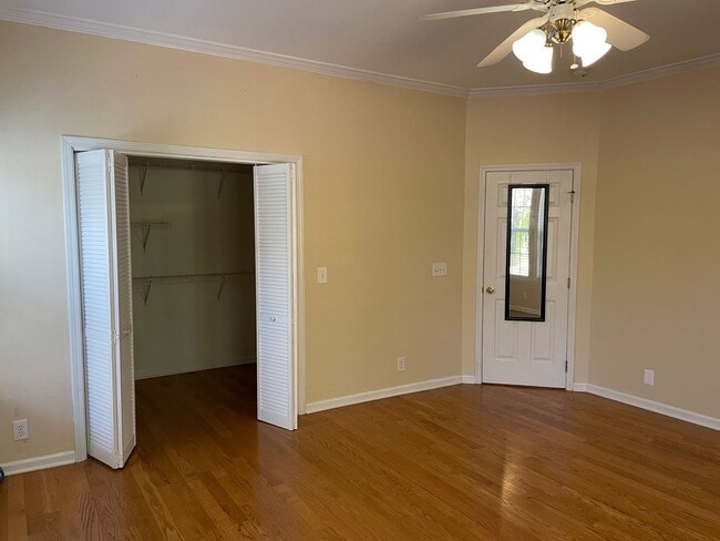 Building Photo - 3 Bedroom 2 Bathroom with a  Bonus Room  House in Winding River Plantation