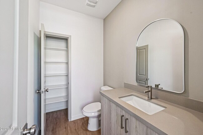 Building Photo - 2131 JENNIFER LYNN Way