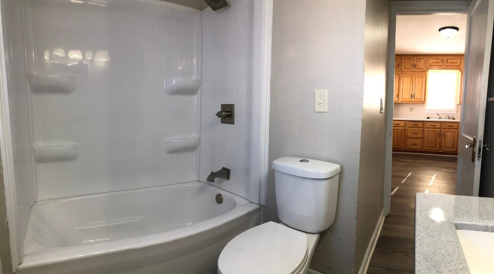 Bathroom - 306 Commercial St