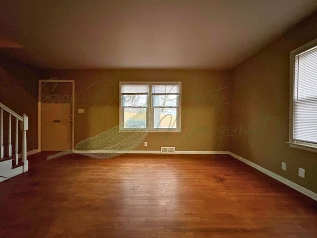 Building Photo - DUPLEX IN INDEPENDENCE!!!!