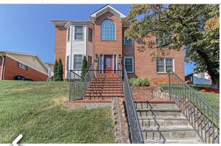 Building Photo - 6532 Eastern Ave NE