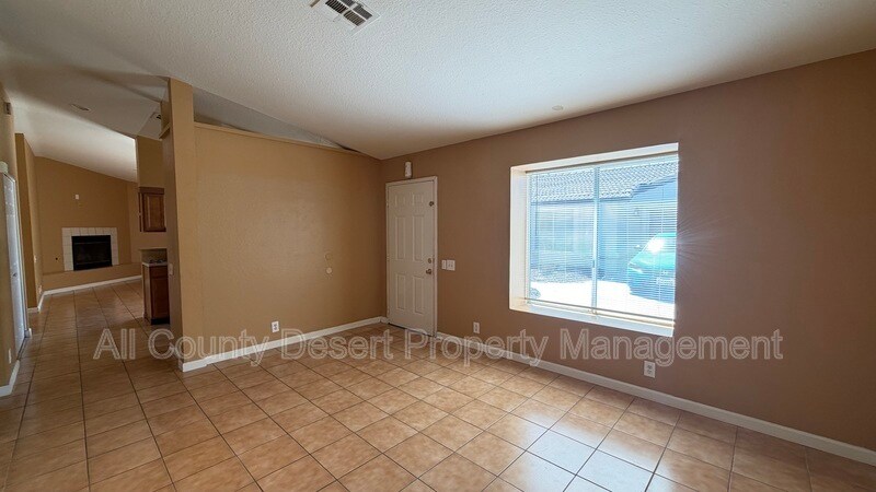 Building Photo - 79891 Ave 42