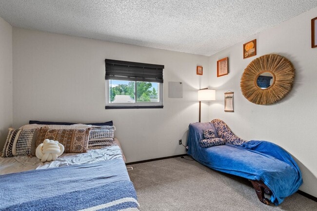 Building Photo - 4303 Eastcrest Cir W