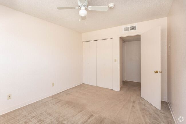 1BR 1BA - 595 SF - Green Desert Apartments