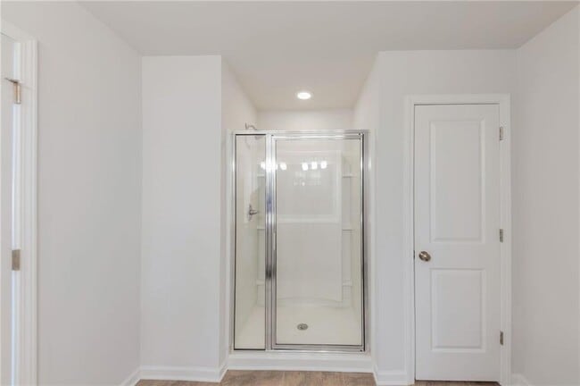 Building Photo - 3625 Hawthorne Terrace