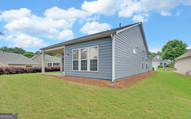 Building Photo - 6218 Azalea Way