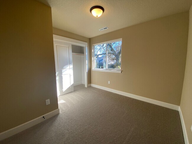 Building Photo - 9126 N Seward Ave