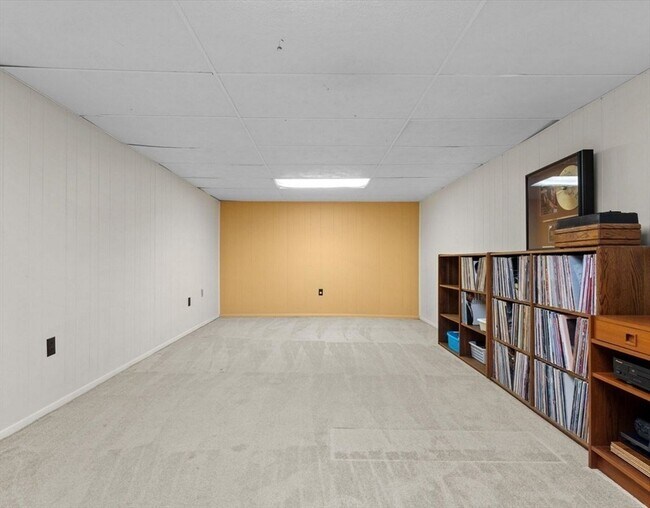 Building Photo - 9 Pleasantview Terrace