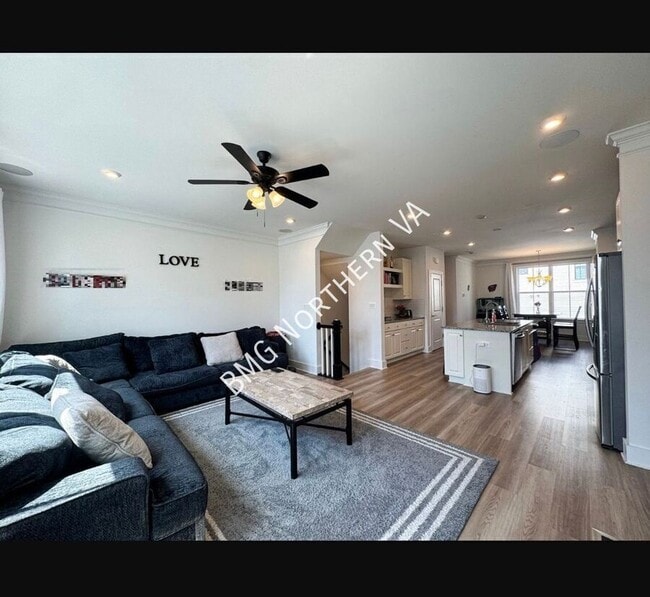 Building Photo - 7435 Rocky Crk Ter