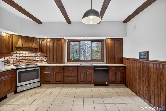 Building Photo - 339 Willow St