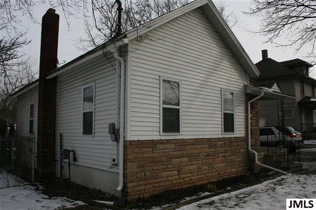 Building Photo - 321 N West Ave