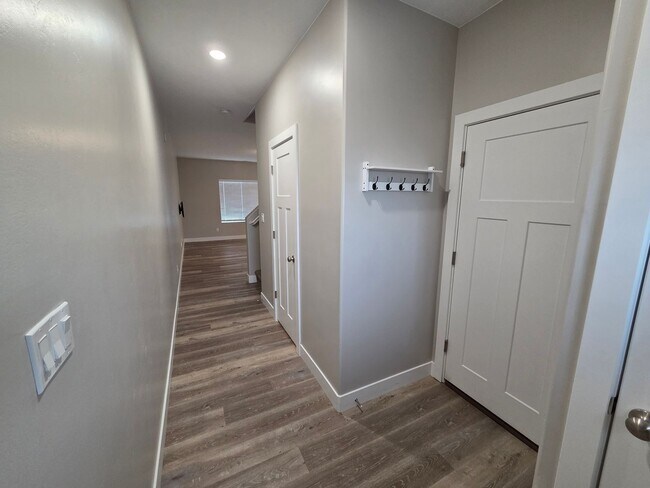 Building Photo - 3127 W 1675 N