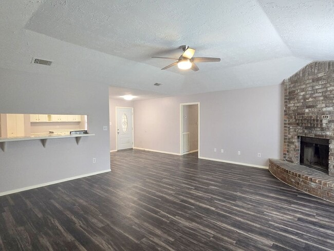 Building Photo - 1335 Willersley Ln