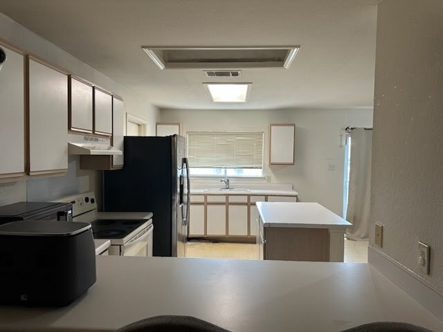 Building Photo - 405 Greener Dr