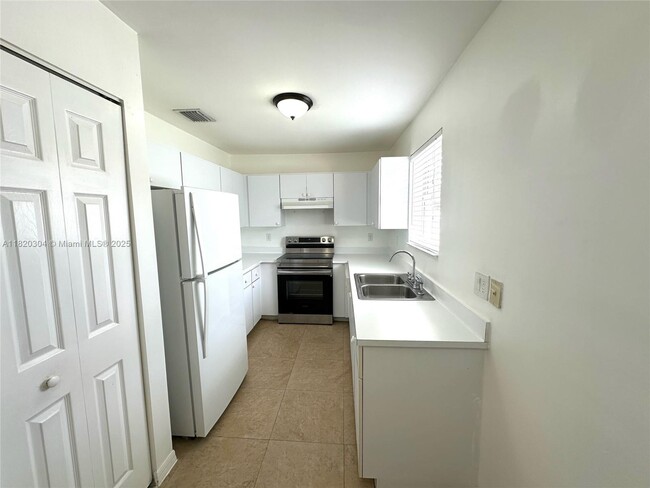 Building Photo - 25636 SW 125th Pl