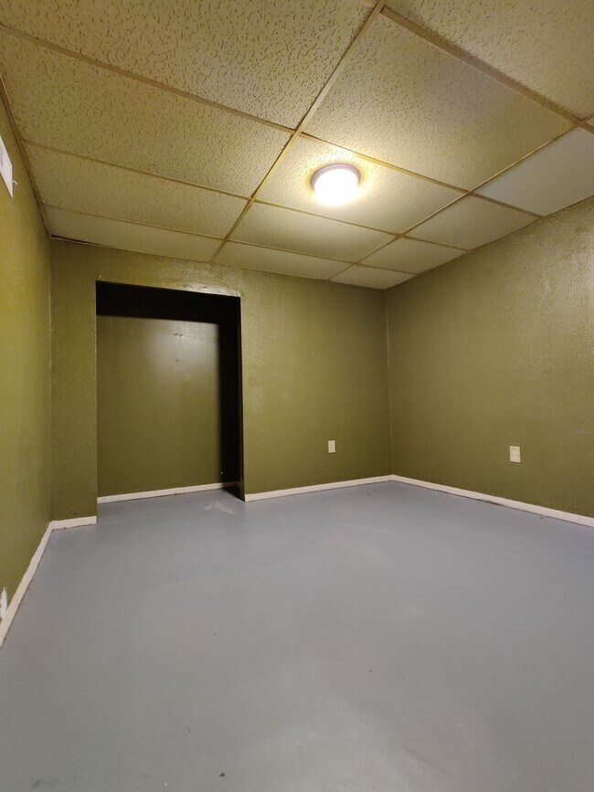 Building Photo - Coming Soon – 3-Bedroom Home for Rent